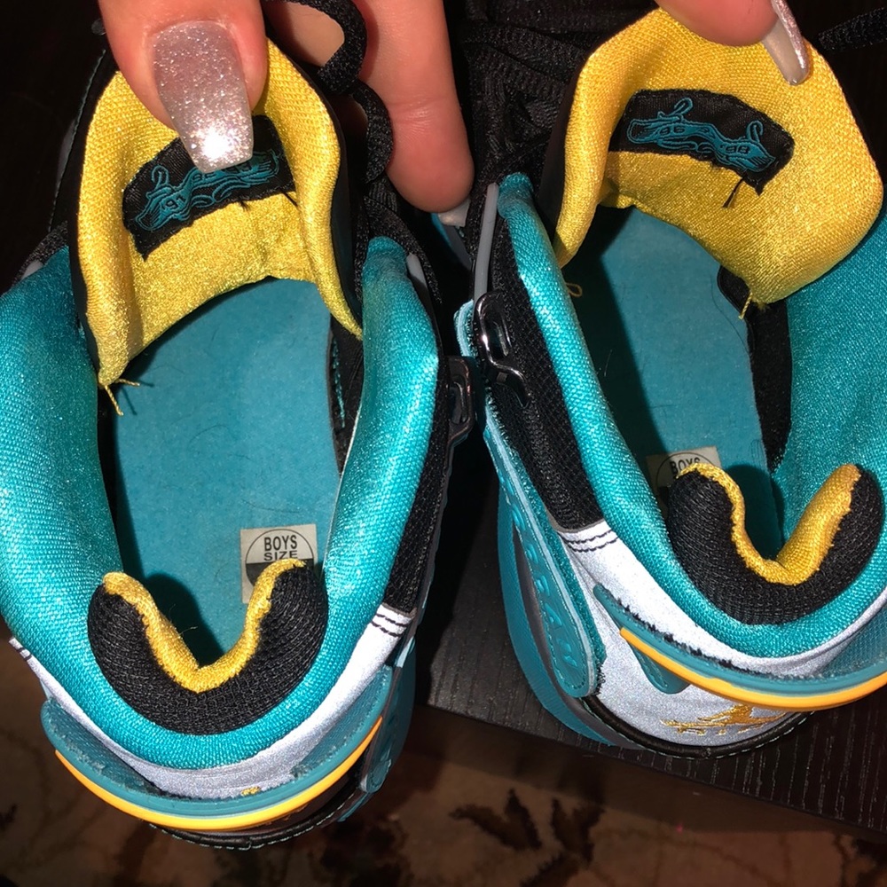 Jordan 6 Rings Shoes - Picture 4 of 5
